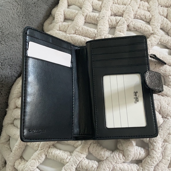 Coach Metallic Wallet - Picture 3 of 4